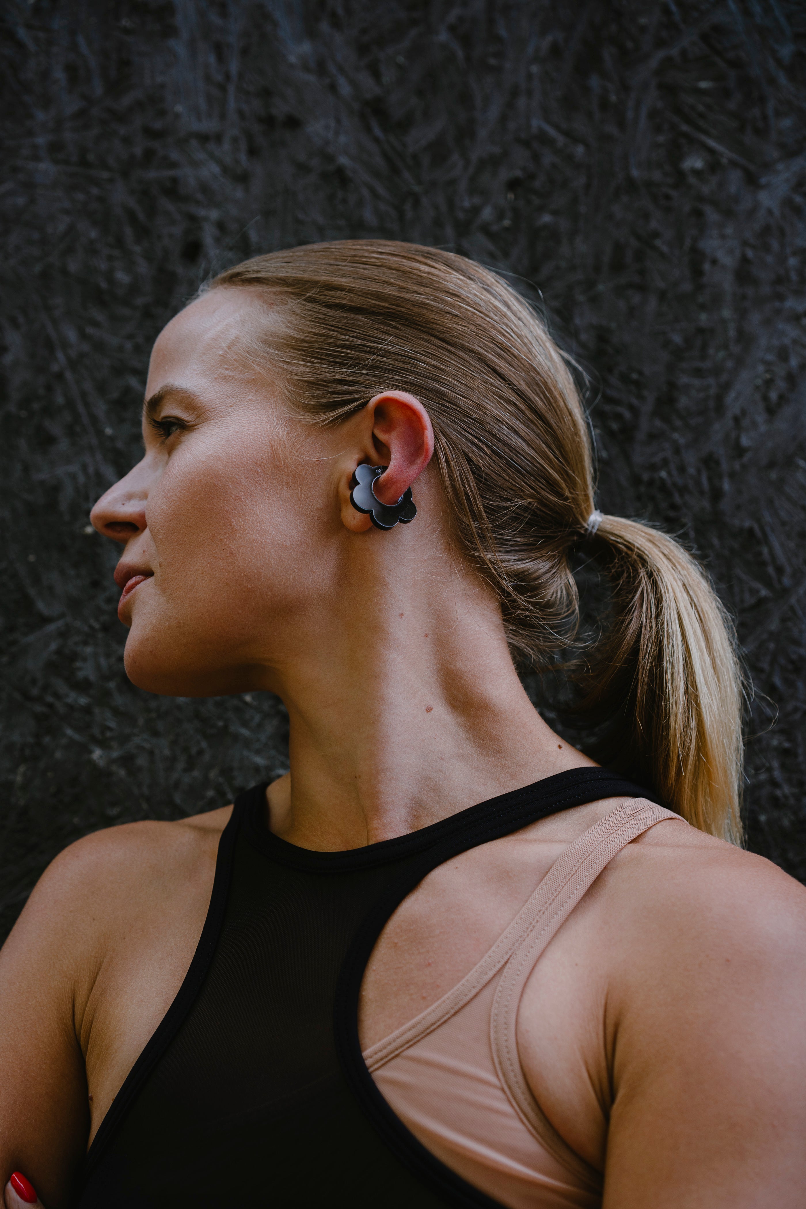 EARBIT KUKKA earcuffs HIILI | 01